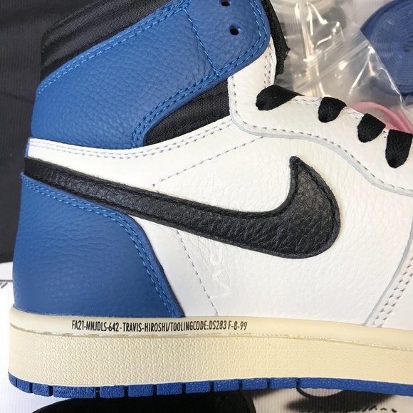 Travis Scott x Fragment Design x Air Jordan 1 High OG SP main image 4